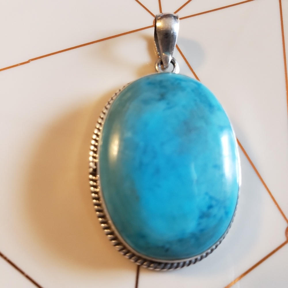 Sterling Silver Pendent - Picture 4 of 5
